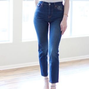 Levi’s Premium Wedgie High Rise 23